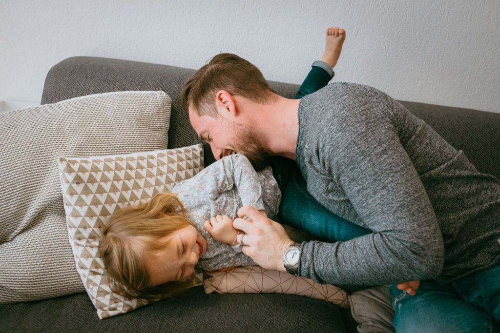 Indoor Familienshooting mit Hochzeitsfotografin Stefanie Chareonbood