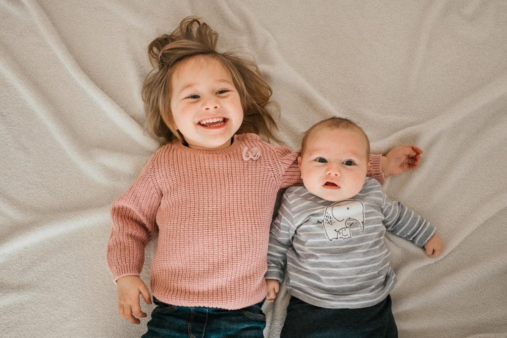 Indoor Familienshooting mit Hochzeitsfotografin Stefanie Chareonbood